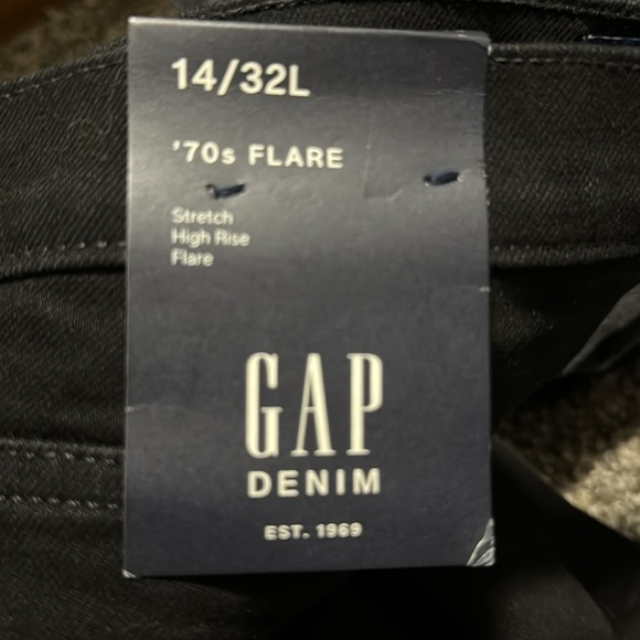 NWT! GAP Black Wash High Rise '70s Flare Jeans with Washwell - Multiple Sizes🩵 - Picture 13 of 16